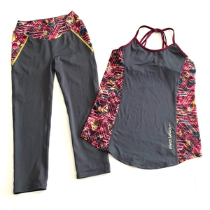 Her Universe Wonder Woman Athletic‎ Set, Leggings and Tank Top